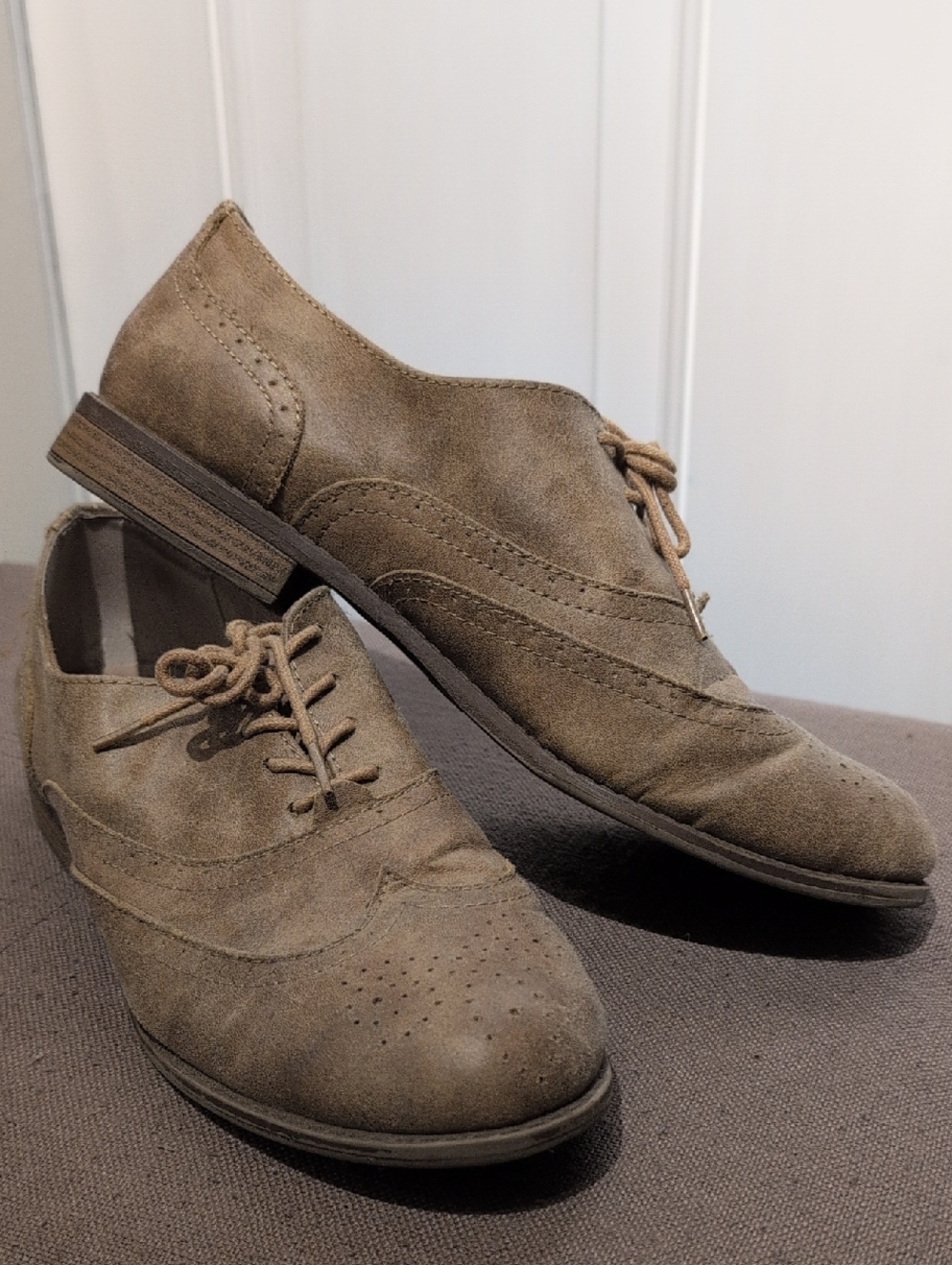 White Mountain Tan Oxfords